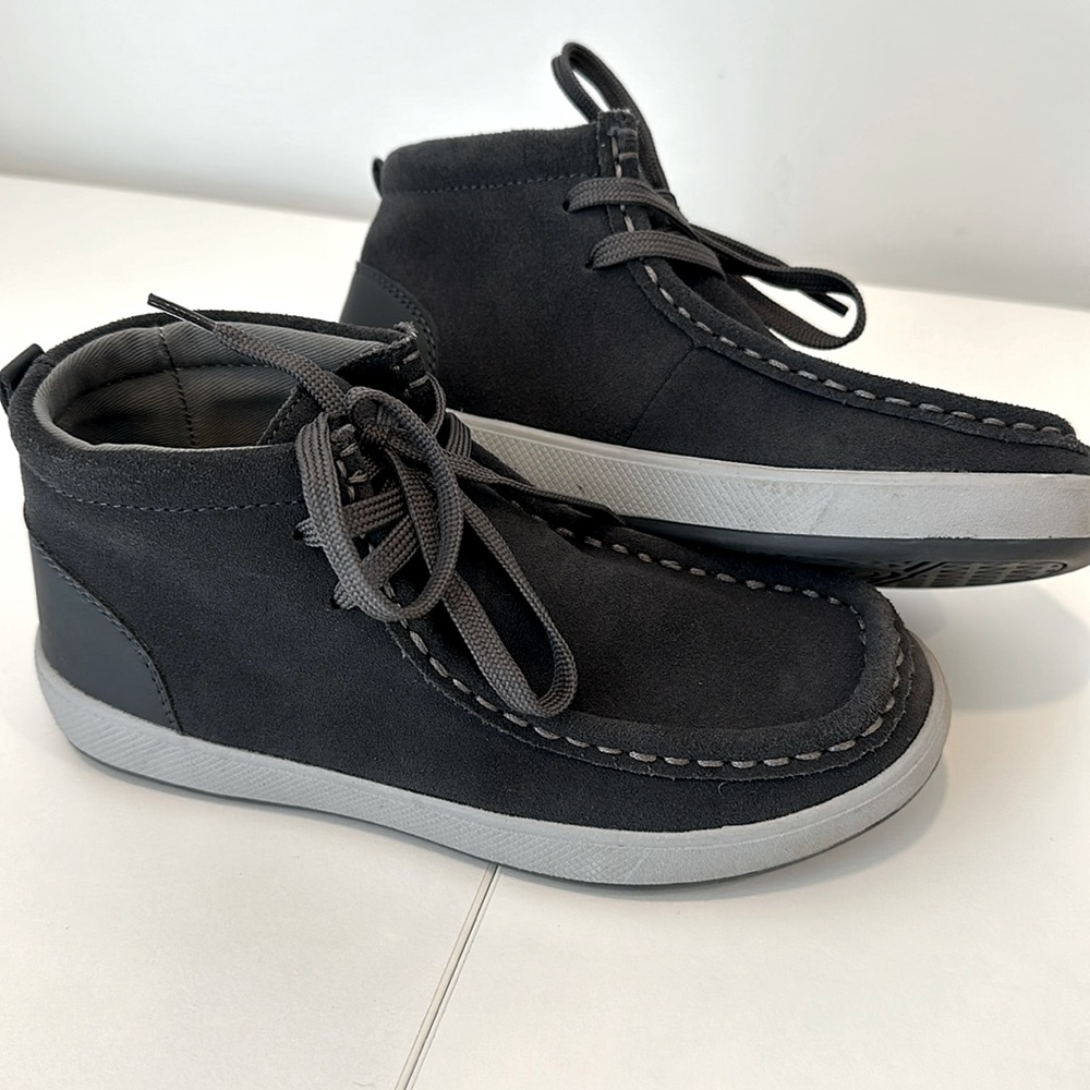 Stride Rite Brennon sneaker boot, size 1